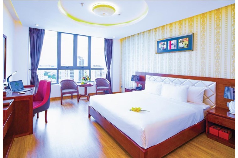 Deluxe Ocean with Sauna View